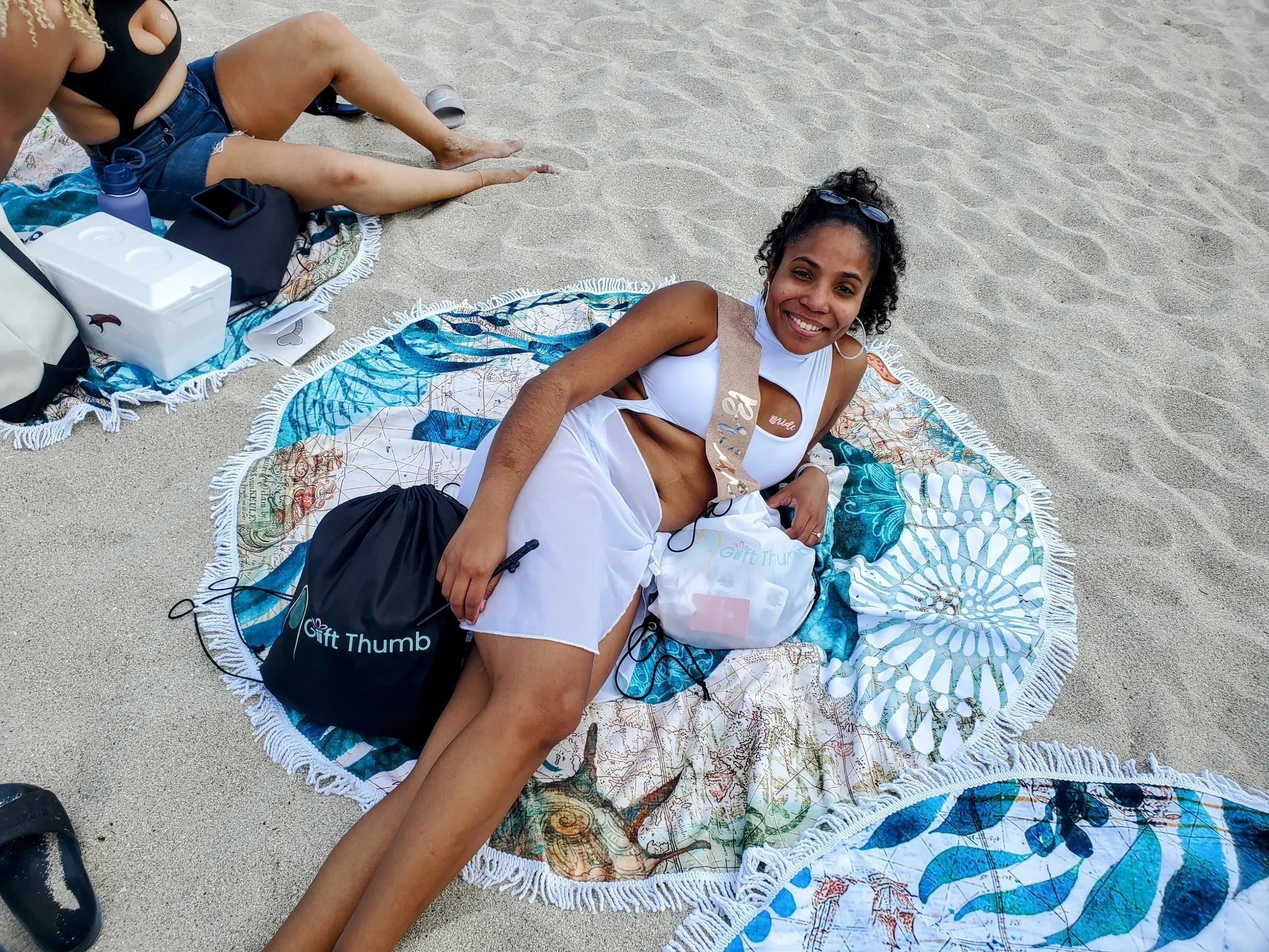 Lightweight, durable beach mat for outdoor activities and beach gear